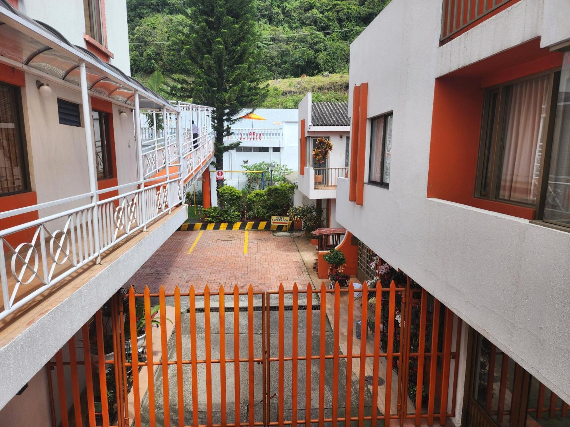 Hotel Emperador Barbosa  Ngoại thất bức ảnh